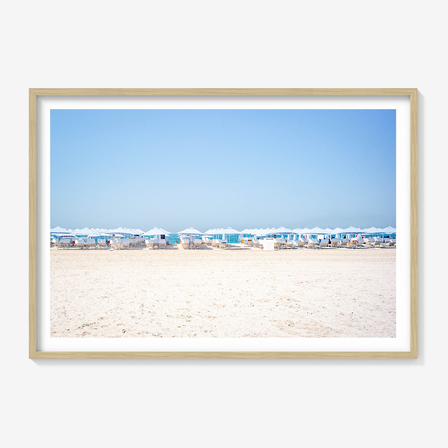 BEACH CLUB