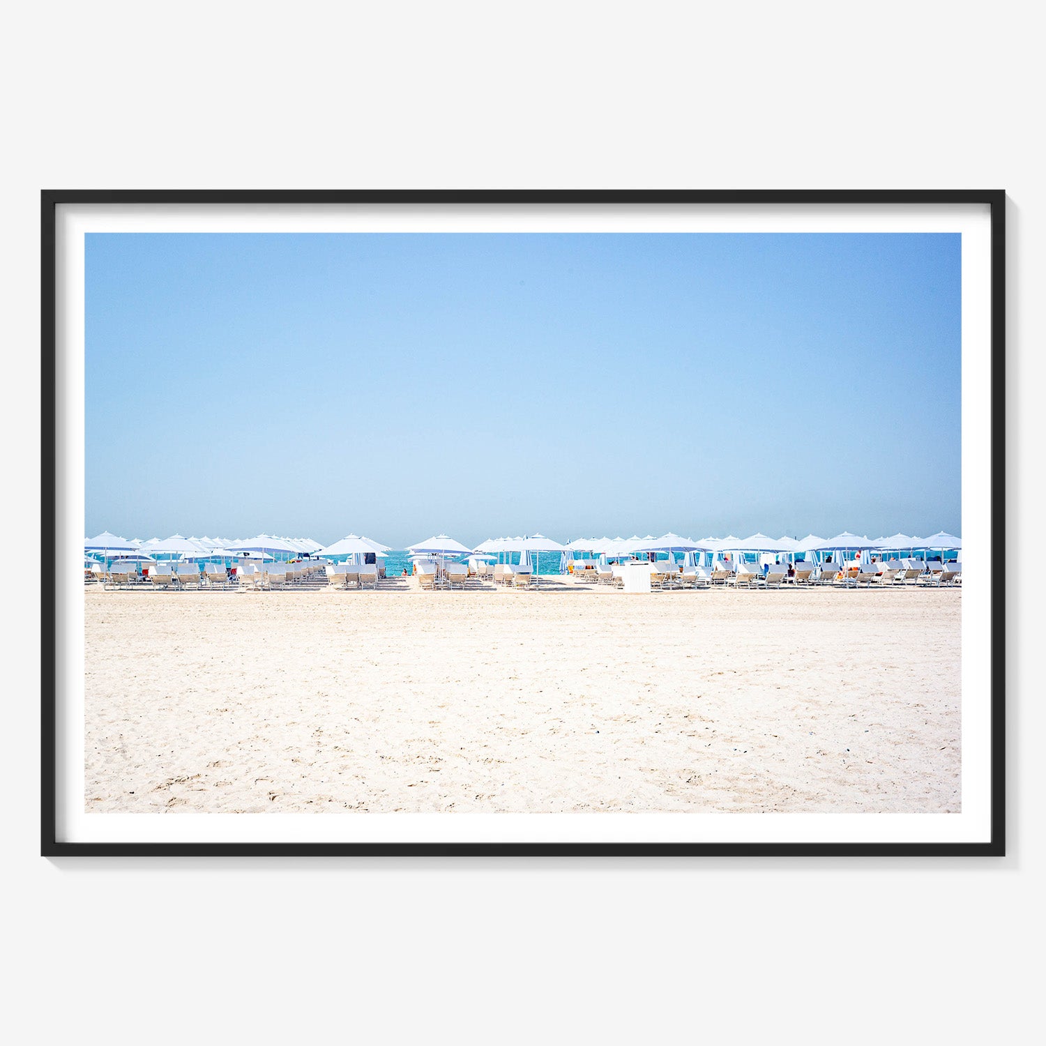 BEACH CLUB