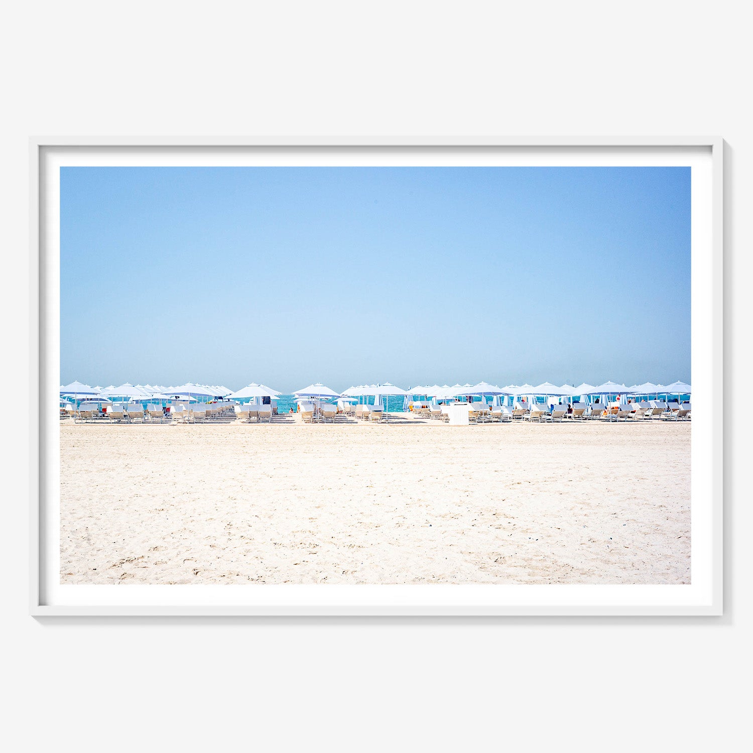 BEACH CLUB