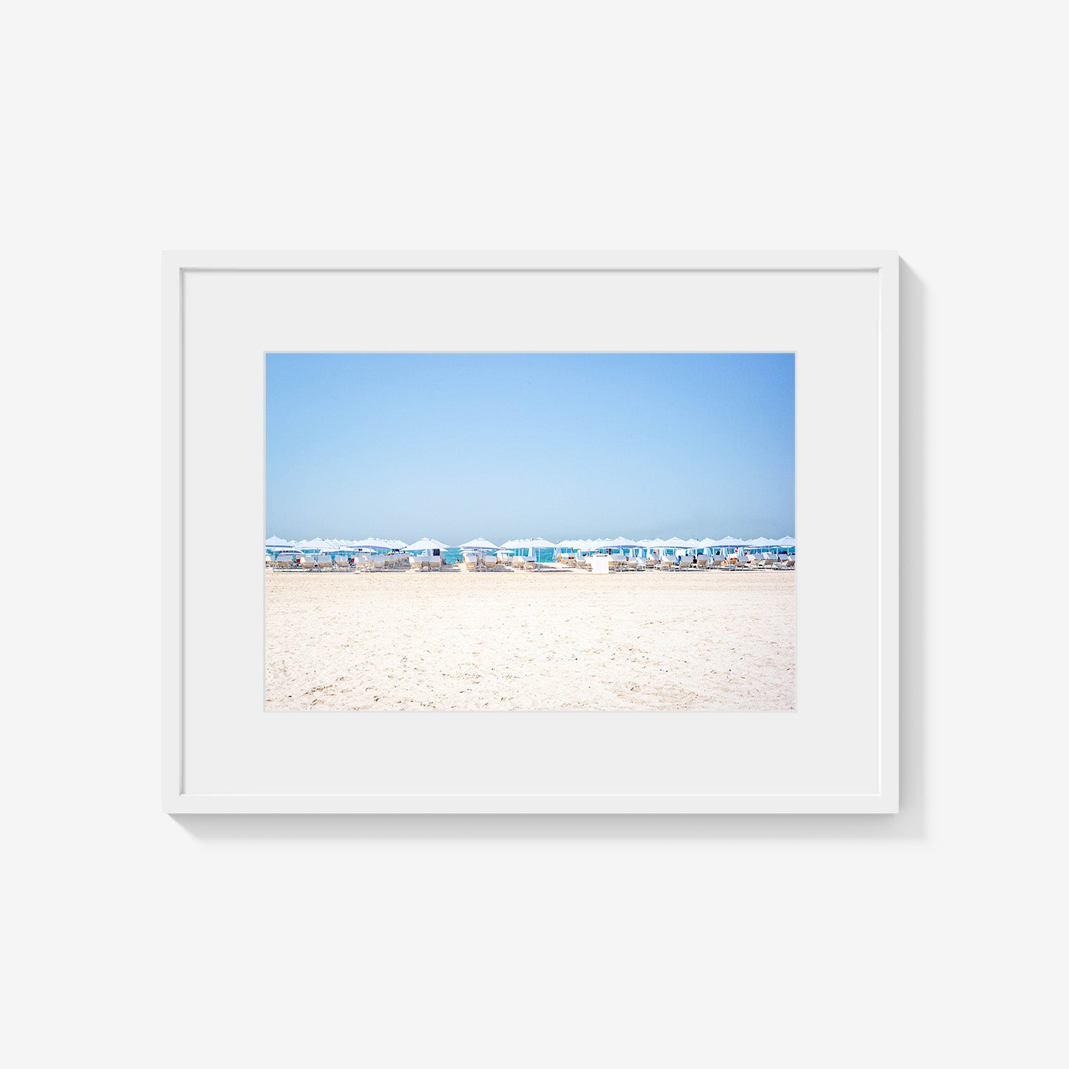BEACH CLUB