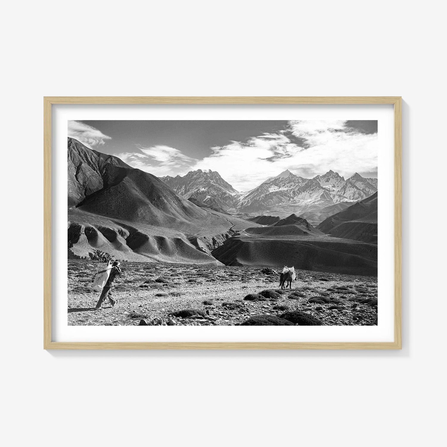 MOUNTAIN NOMAD