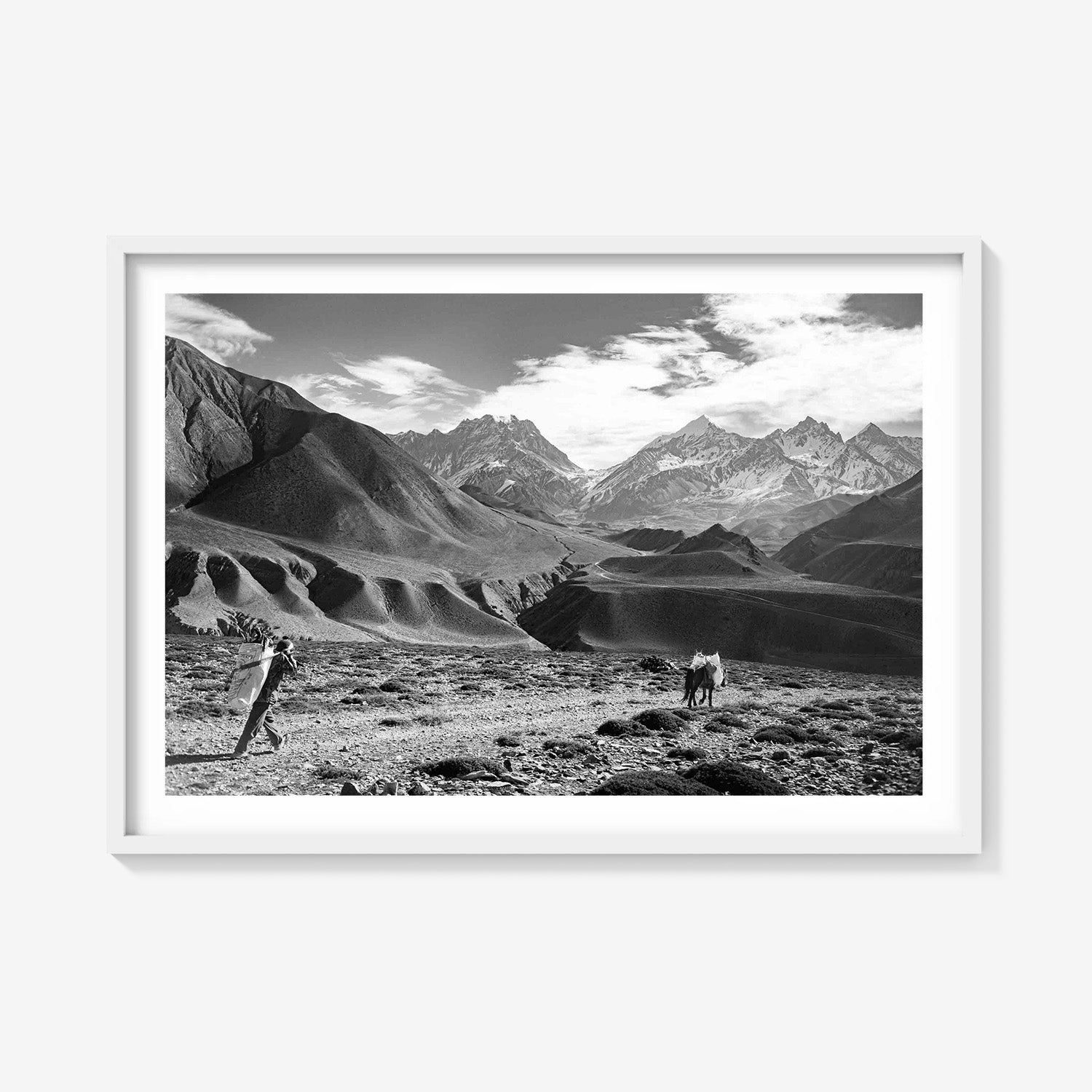MOUNTAIN NOMAD