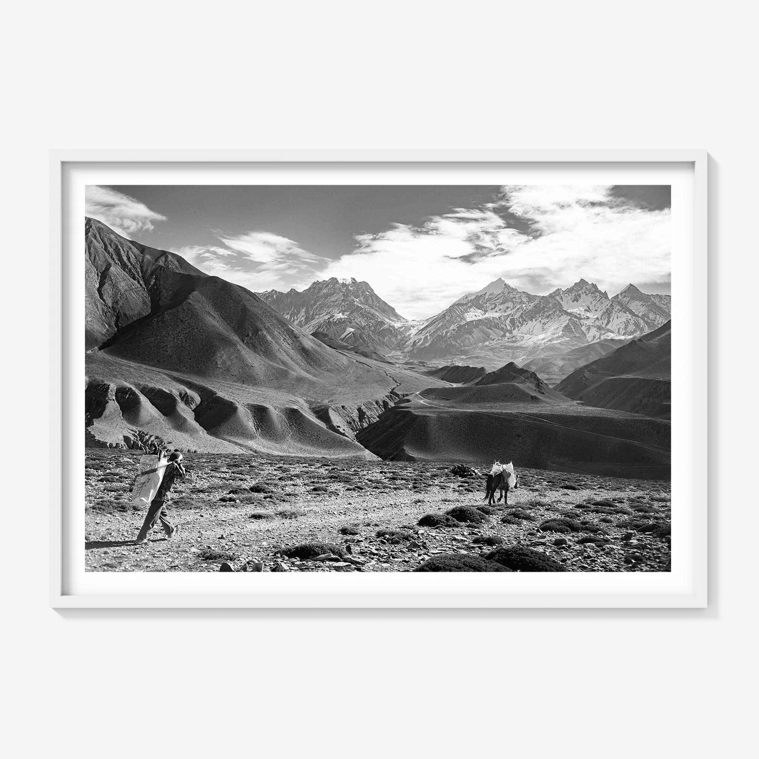 MOUNTAIN NOMAD