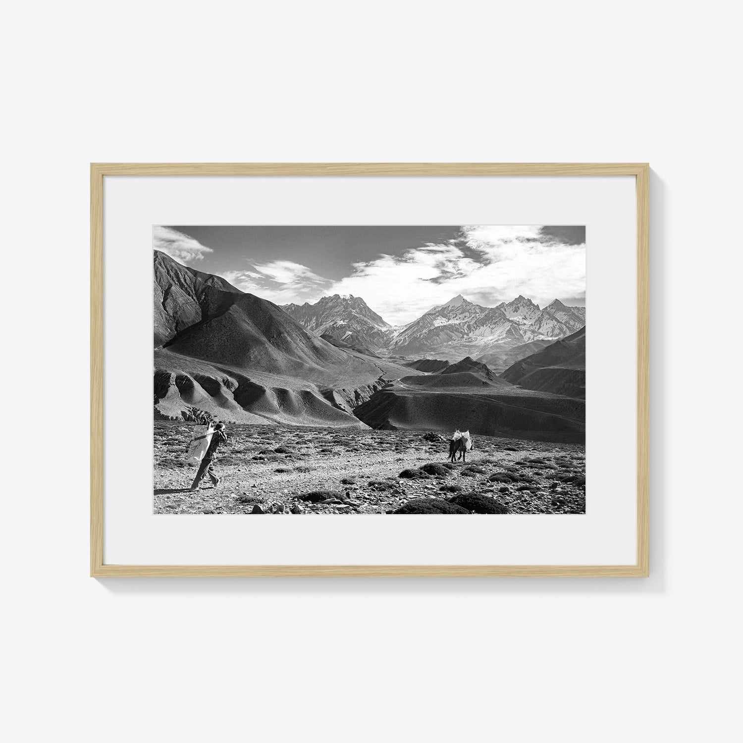 MOUNTAIN NOMAD