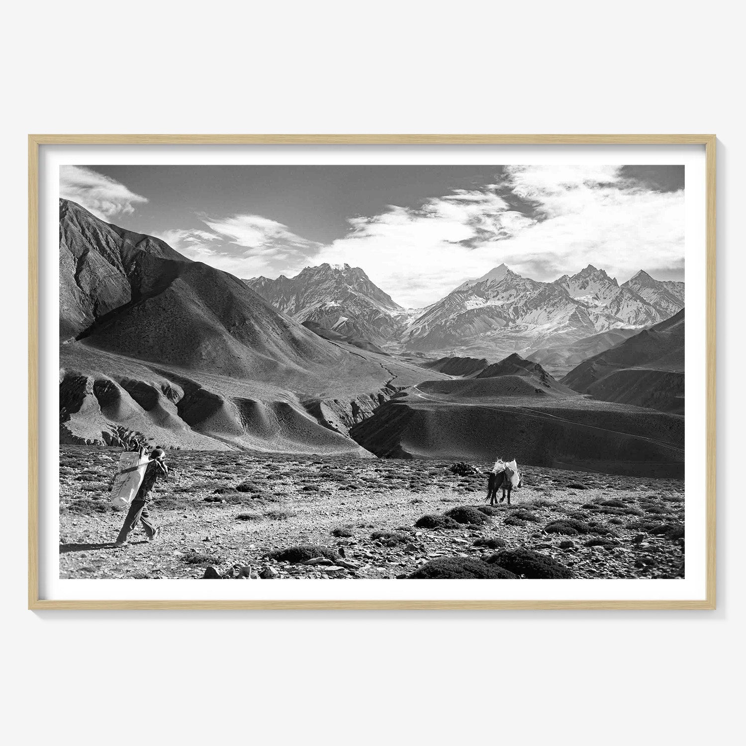 MOUNTAIN NOMAD