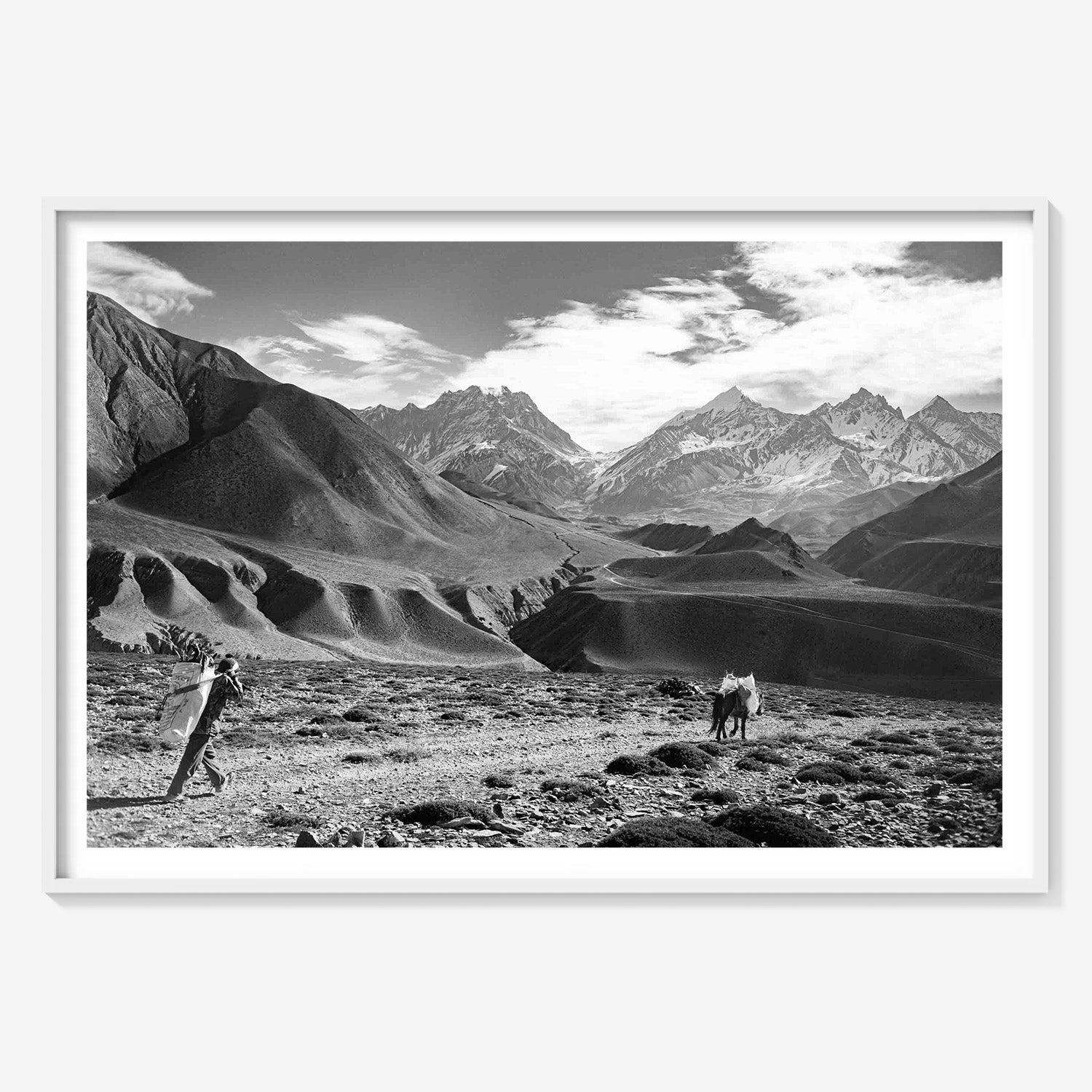 MOUNTAIN NOMAD